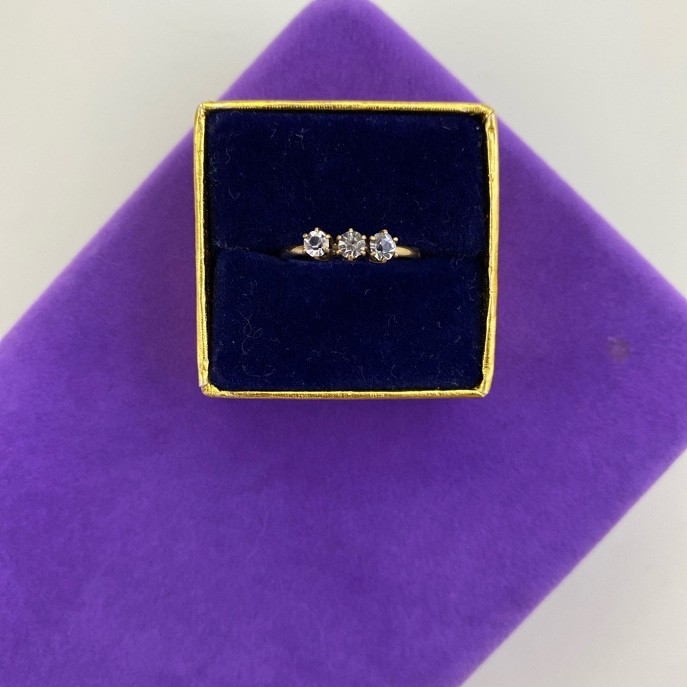 💛 Vintage Gold Plated Three Crystal Ring | Classic Trilogy Design